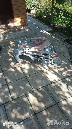 Прогулочная коляска