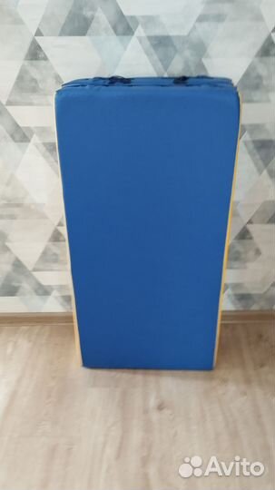 Складной спортивный мат 100х100х10 см