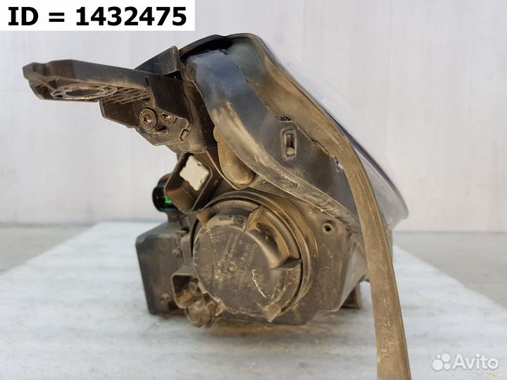 Фара правая Hyundai Tucson