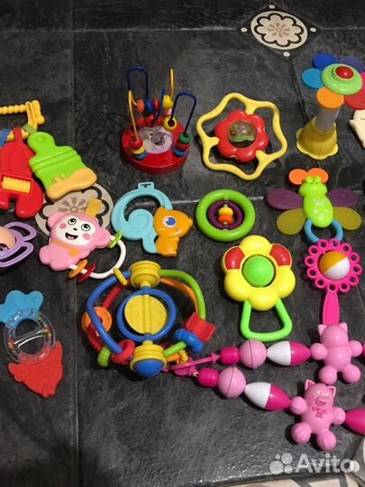 Отдам детские игрушки