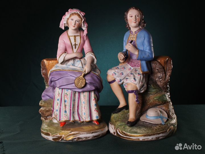 Фарфоровые парные статуэтки. Франция. XIX век