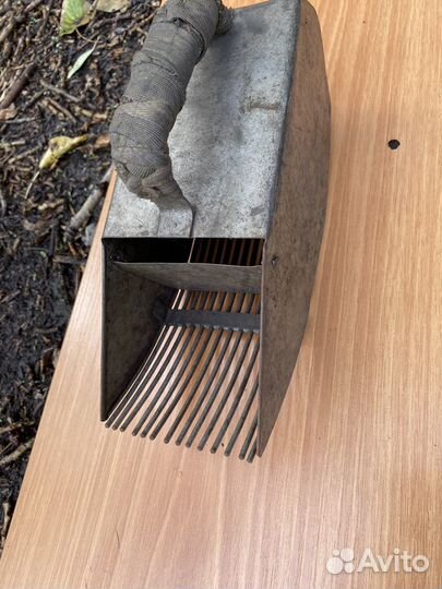 Ванна, ведра б/у есть новые, лопата совковая 2 шт