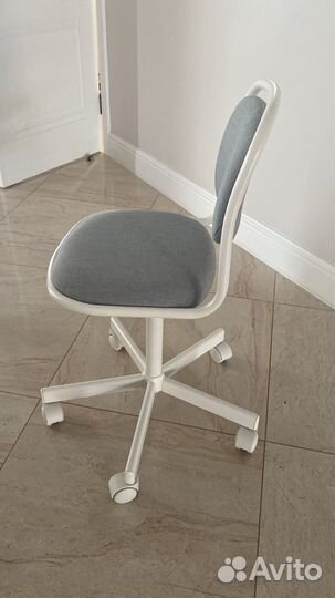Компьютерный стул детский IKEA