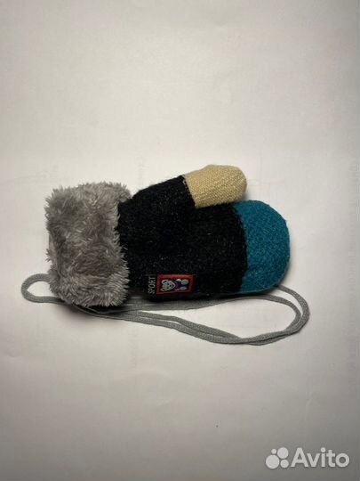 Варежки на веревочке