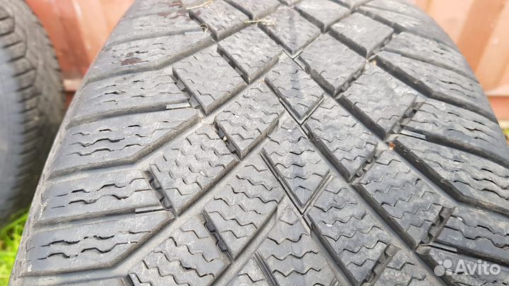 Continental ContiVikingContact 7 255/55 R20