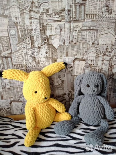 Заяц, пикачу