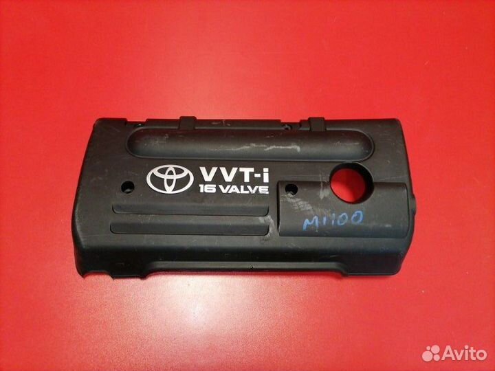 Декоративная крышка двс Toyota Corolla ZZE121R