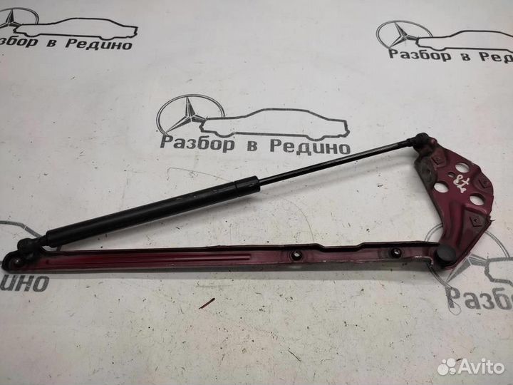 Петля капота w210 E-class 112.911 1999