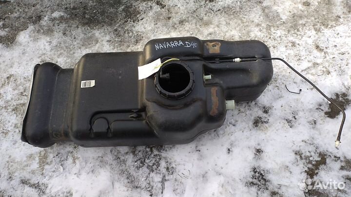 Бак топливный Navara (D40)