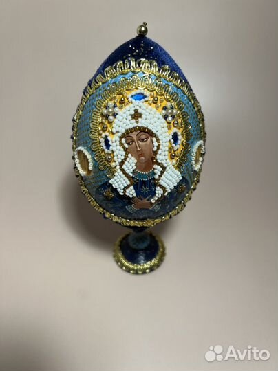 Яйцо Пасхальное бархатное с иконой на подставке