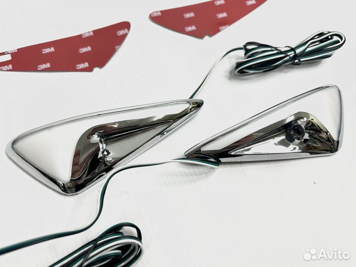 Накладки на крылья с подсветкой, универсальные, хр