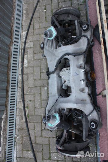 Кулак поворотный задний левый Land Rover range