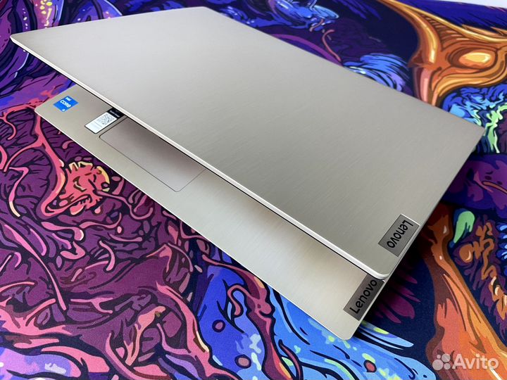 Lenovo Ideapad 3 i3 11th gen 8 gb 256ssd