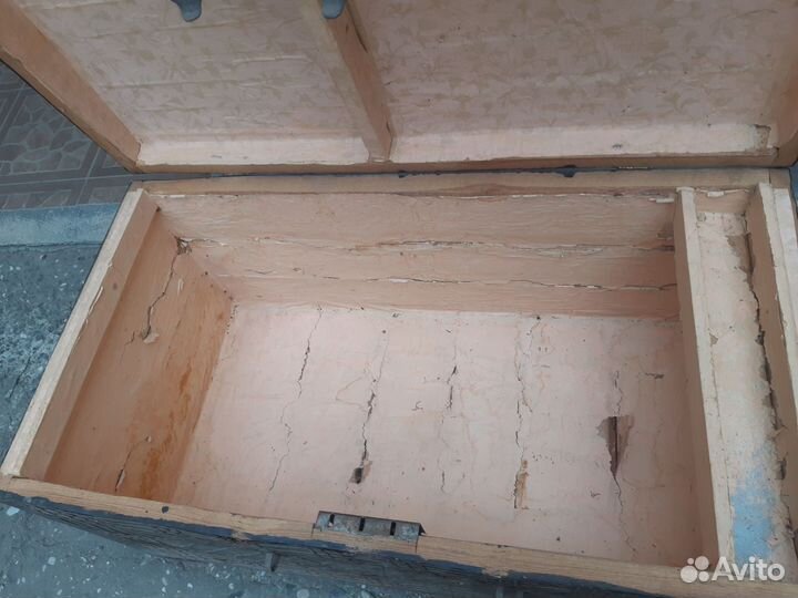 Сундук деревянный старинный