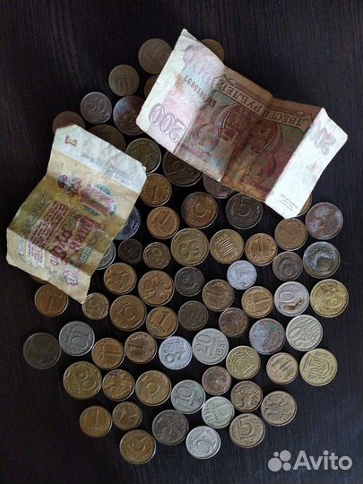 Монеты купюры денежные знаки банкноты