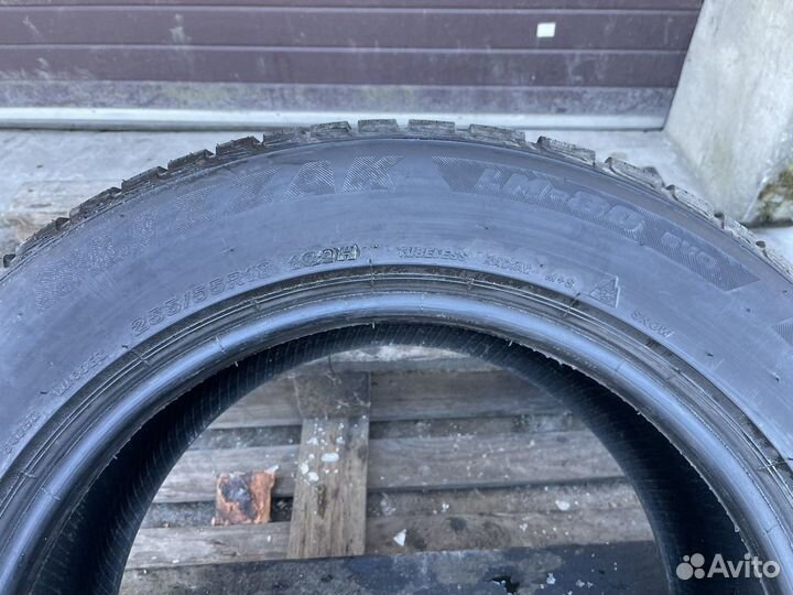Bridgestone Blizzak LM-80 EVO 255/55 R18