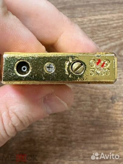 Зажигалка золотого цвета коллекционная винтаж