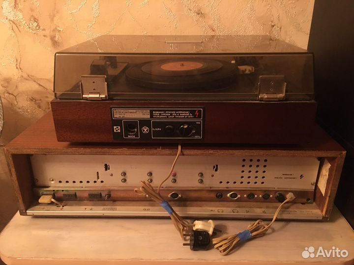 Радиола мелодия 104