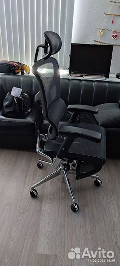 Эргономичное кресло Expert Sail с подножкой