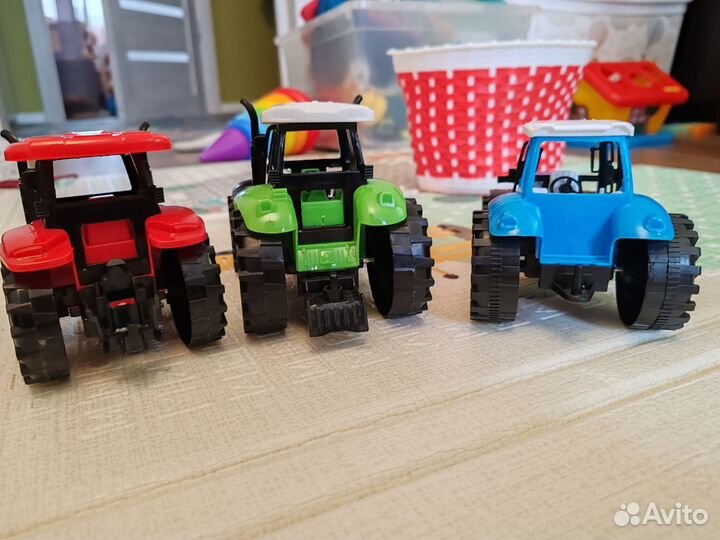Трактор детский инерционный