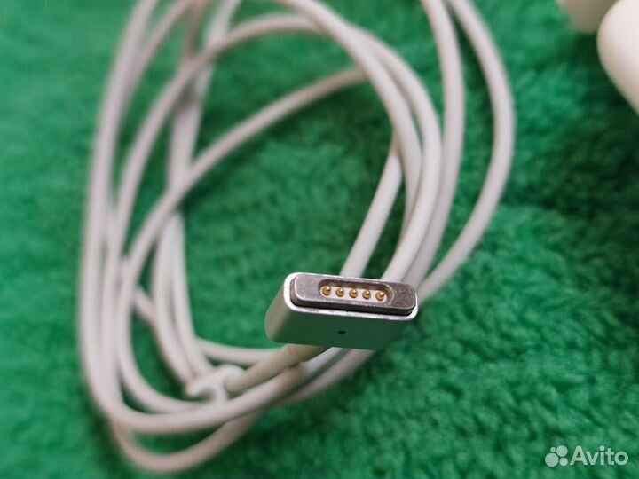 MagSafe 2 Power Adapter 45w (почти новый)
