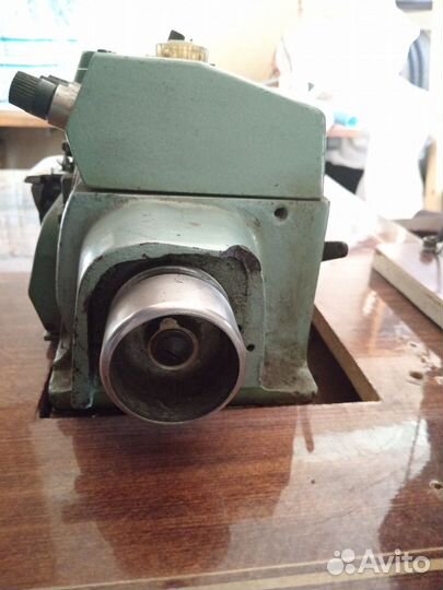 Промышленный трикотажный оверлок