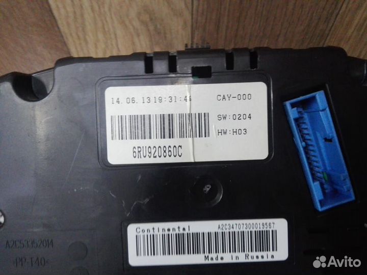 Панель приборов Volkswagen Polo 2010