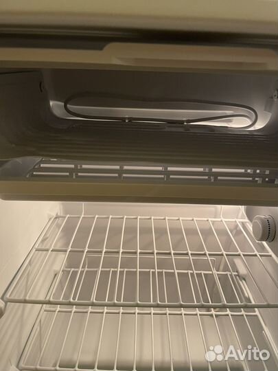 Небольшой холодильник kraft