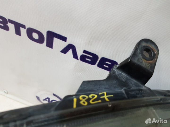 Фара Toyota Vitz