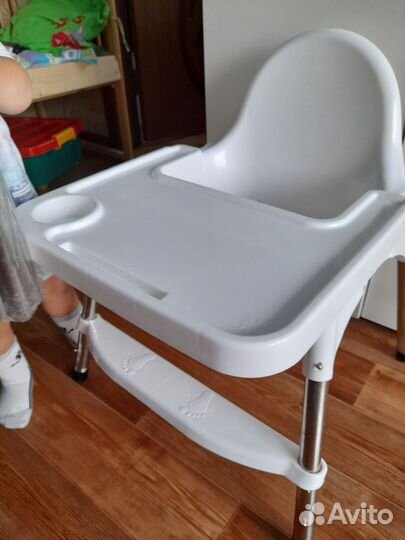 Стуьчик для кормления IKEA