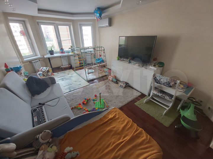 2-к. квартира, 92,4 м², 4/10 эт.