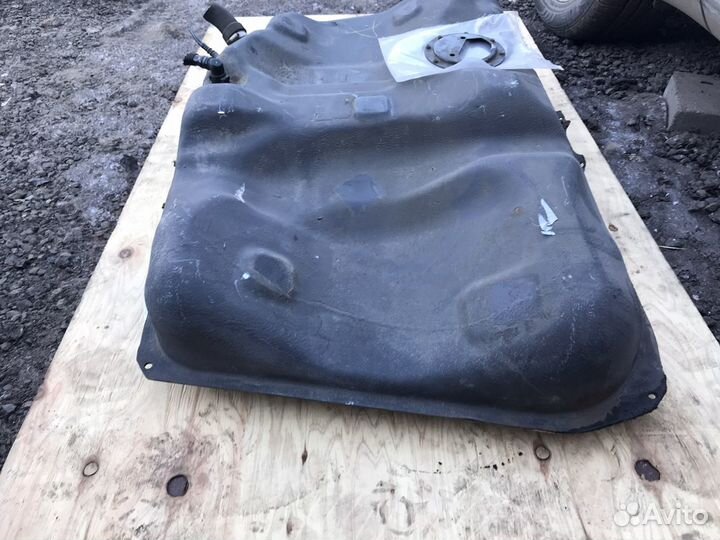 Бензобак Тойота Камри V40