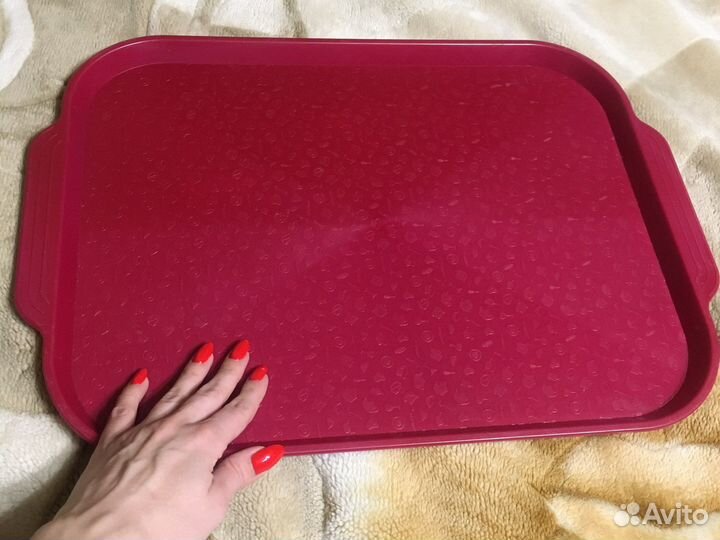 Поднос пластиковый