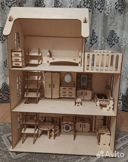 Домик кукольный