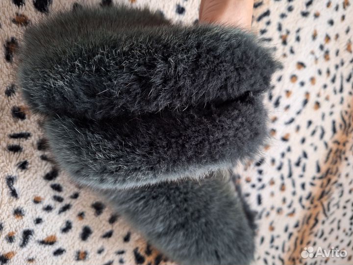 Воротник из меха ламы