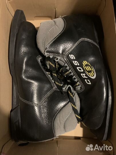 Лыжные ботинки