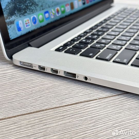 Apple MacBook Pro Retina 15 дюймов i7 / 16 / 512