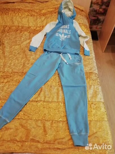 Спортивный костюм adidas