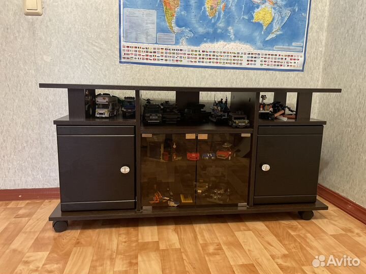 Тумба под телевизор