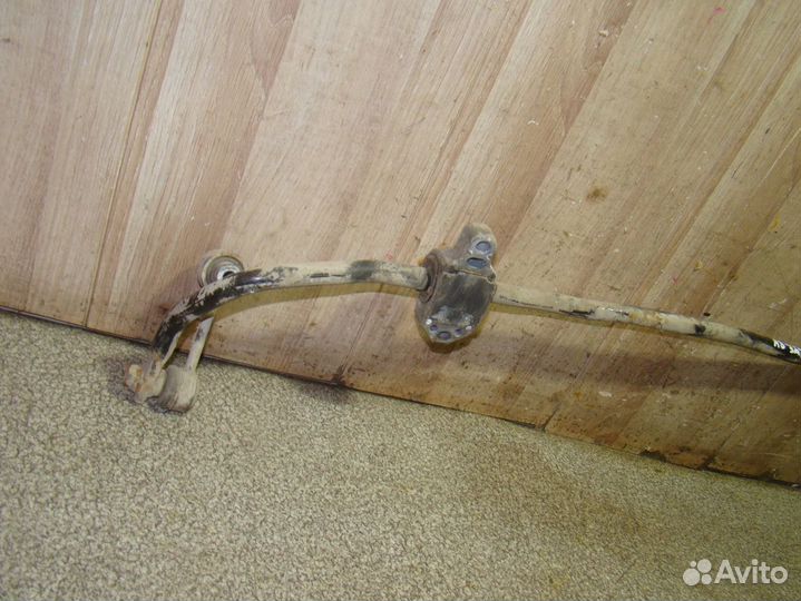 Стабилизатор задний Audi A8 (D3)