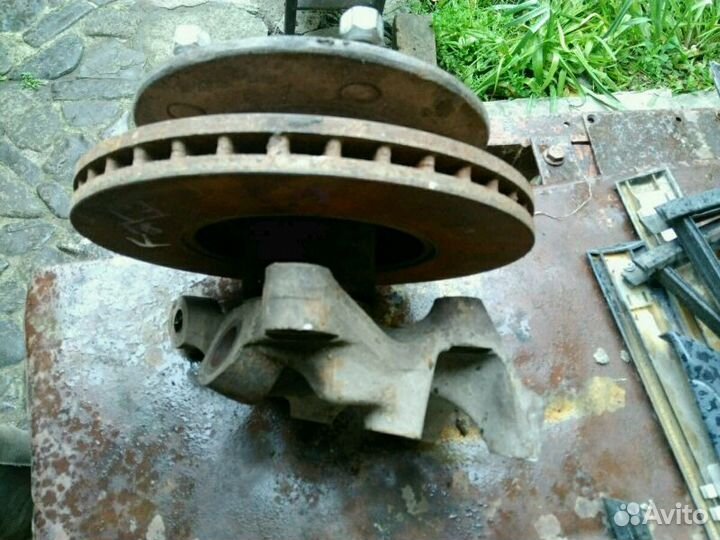 Ступица передняя на форд транзит 86-00г