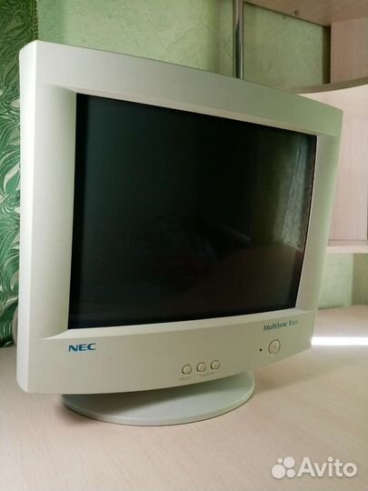 Монитор NEC MultiSync V521