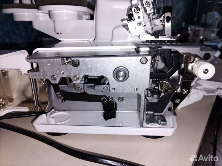 Оверлок Juki MO 654 DE