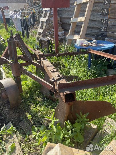 Плуг и вилочный погрузчик для Мтз