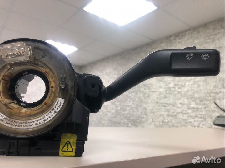 Переключатель подрулевой Фольксваген Пассат Б6