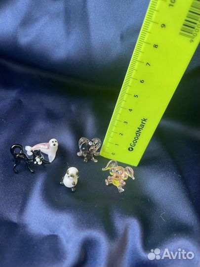 Фигурки цветное стекло