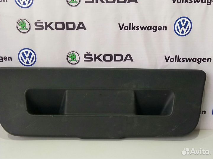 Обшивка крышки багажника Volkswagen Polo 5 sedan