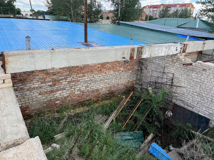 Гараж, > 30 м²