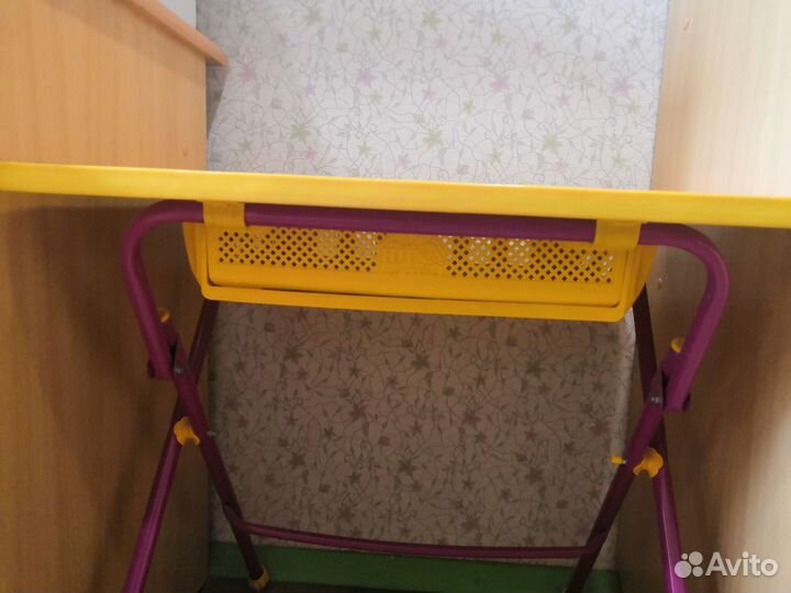 Детский стол и стул