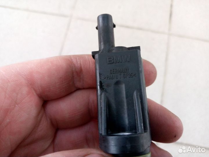 Клапан электромагнитный изменения фаз грм BMW 5